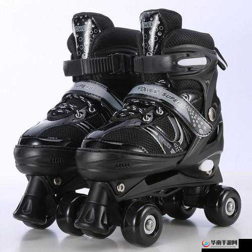 男生女生一起玩相差差差轮滑鞋