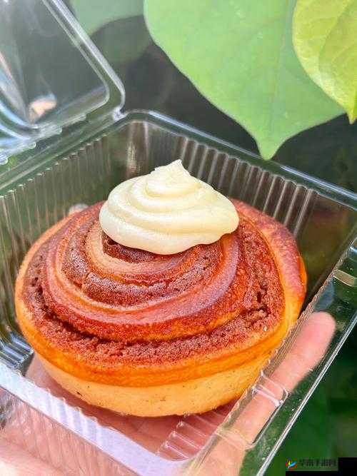 水帘白瀑如饥似渴一丛金黄排名再次被抢：相关事件