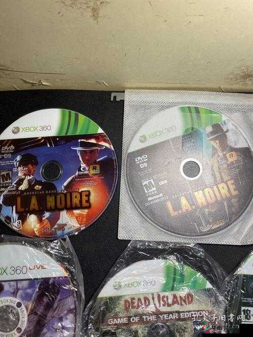 日版 XBOX 放碟片：读取游戏光盘的经典之选