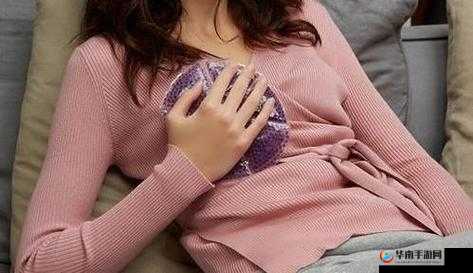 一边吃着一面膜下奶图片：有趣瞬间