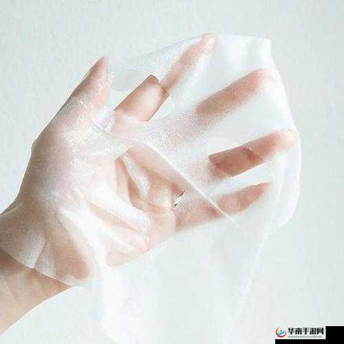 边一面膜：上脸亲下敷脸，一膜两用