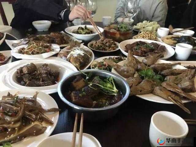 三个媳妇一锅烩大团圆婚礼：别样喜庆盛宴