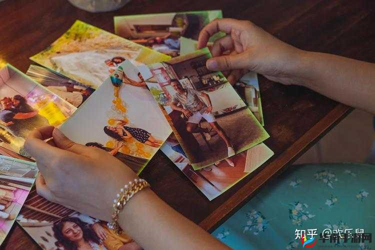 想被几个人一起玩是什么心理：知乎深度解析