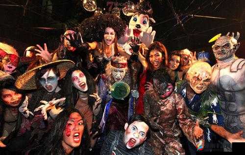 混乱家庭派对：一场别样的狂欢派对