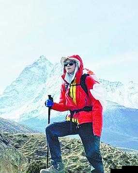 双手攀上少女峰视频:震撼人心的攀登之旅