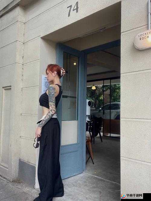 罕见女生稀有蝴蝶臂:独特魅力引人瞩目