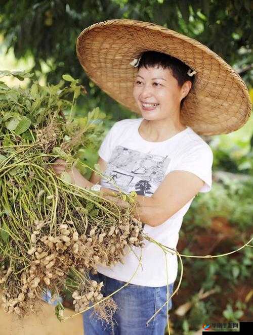 老农民老干棒的媳妇果儿：勤劳善良的农村妇女