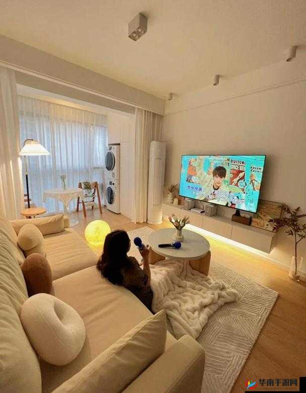 客厅享受的两小时：沉浸温馨时光