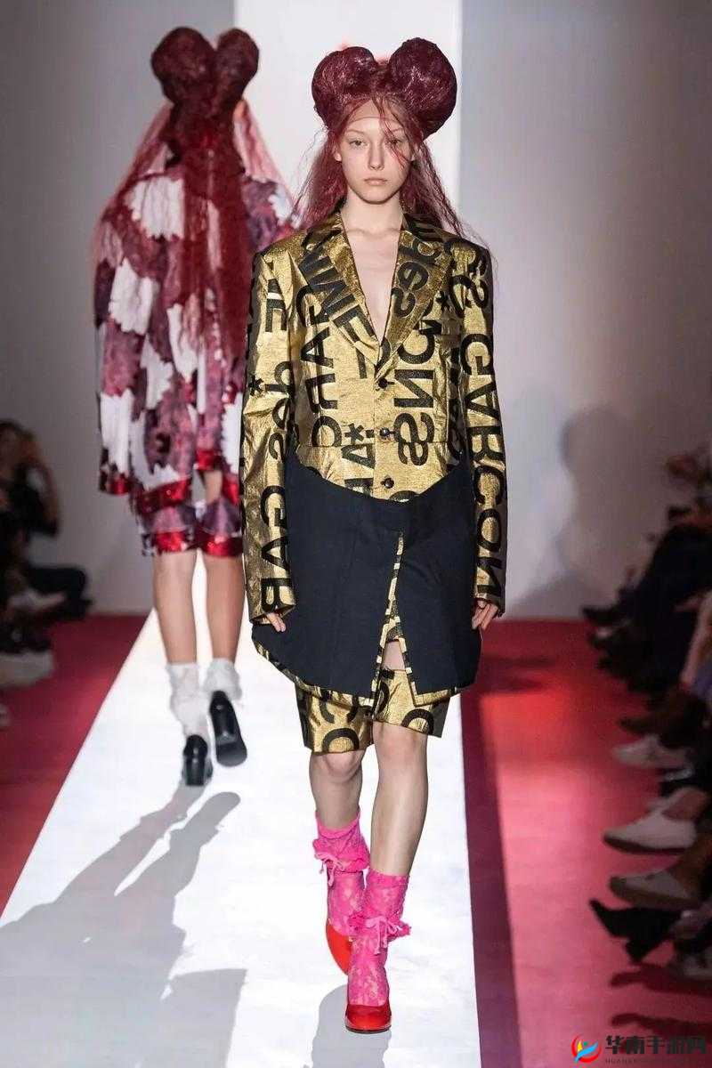 鏃ユ湰 comme-des-garcons 时尚潮流引领