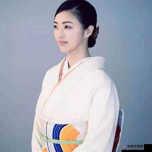 后宫乱 NP 高 H 极致香艳剧情