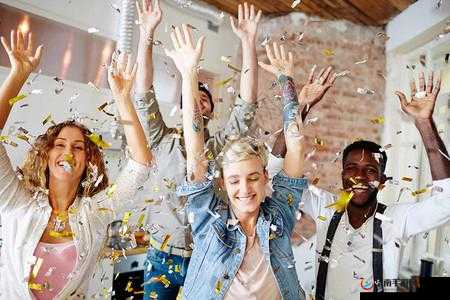 混乱家庭派对：一场失控的狂欢盛宴