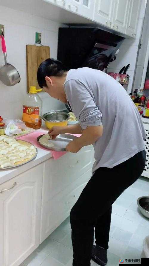 老公：爱与责任的烹饪时刻