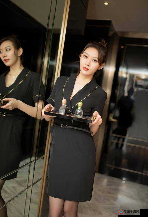 香艳职场极品销售客服:魅力无限的职场精英