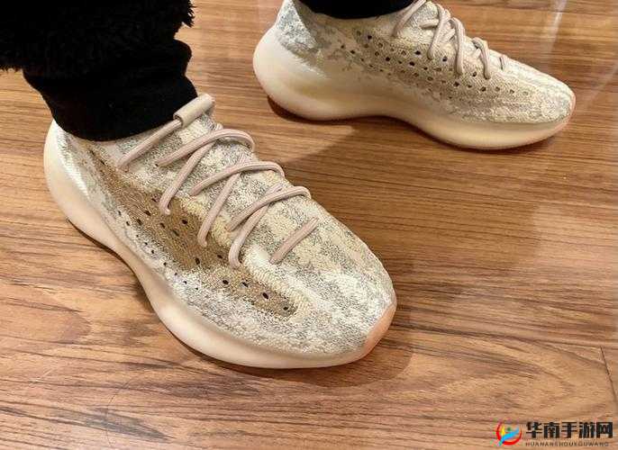 Yeezy380 水蜜桃：魅力无限的时尚单品
