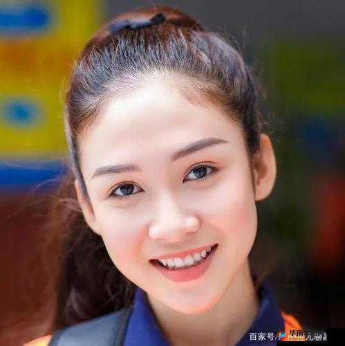 20 岁女 rapper 越南:才华与激情并存