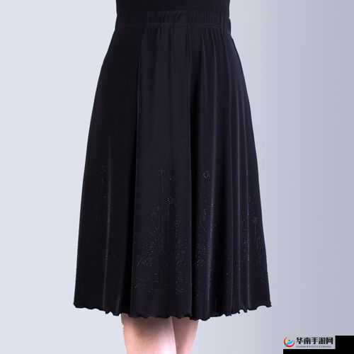 妈妈半截裙高腰烫钻：时尚魅力之选