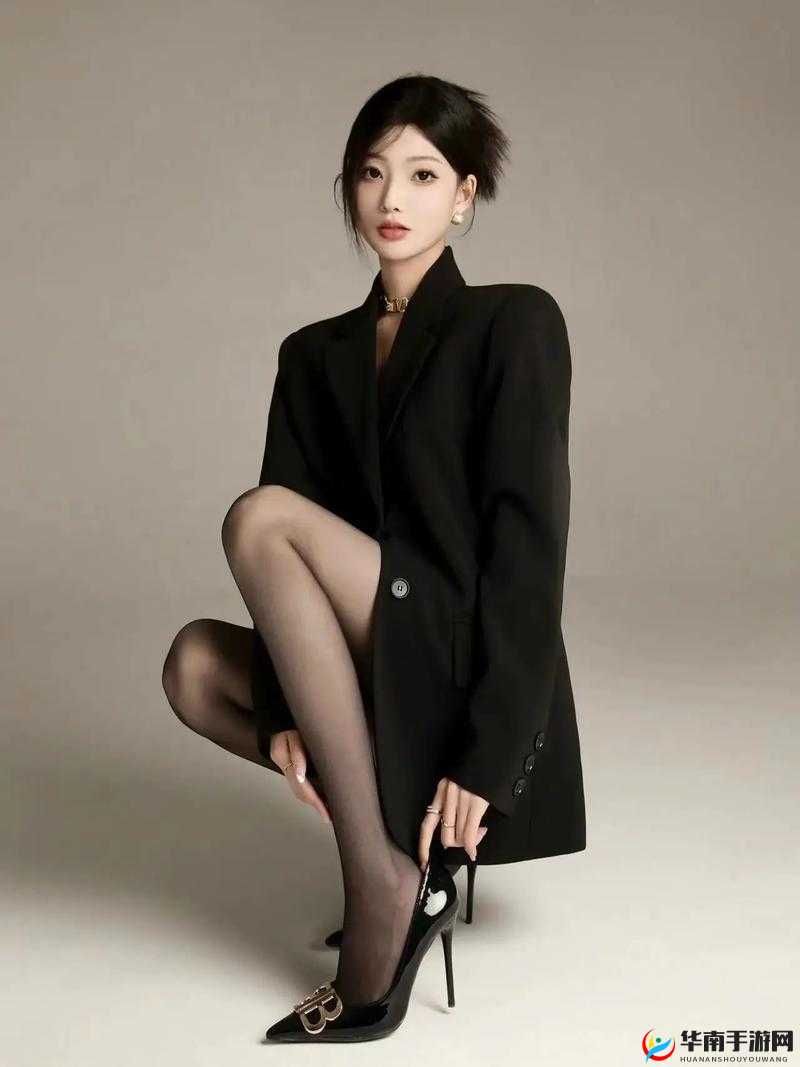 麻酥酥黑丝：魅力无限的时尚单品