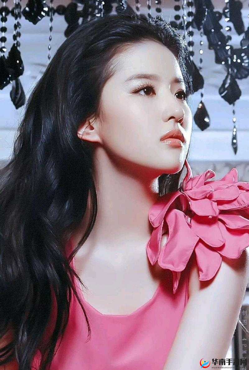 挺进刘亦菲的滋润花苞：探寻音乐的奥秘