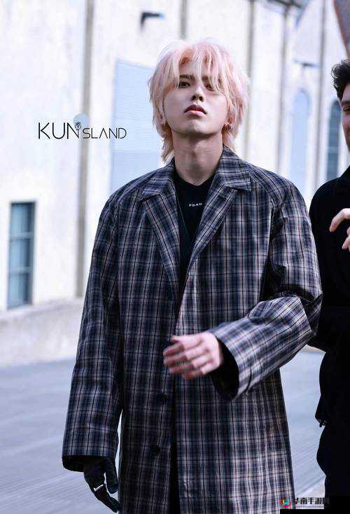 男生申请女生眼中的坤坤是黄中黄