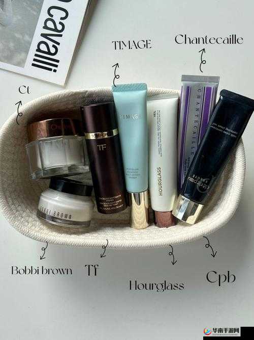 女士妆前乳大全图片：打造完美底妆的秘密武器