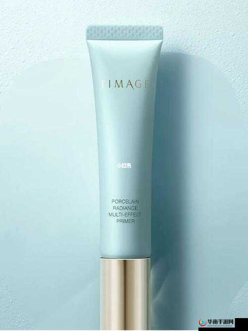 女士妆前乳大全图片：精致妆容的必备之选