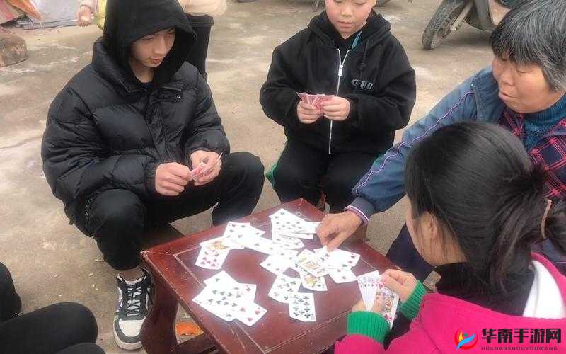 打扑克牌视频又叫又疼:真实体验分享