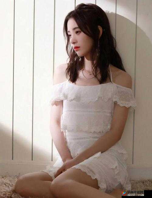 狠狠挺进鞠婧祎的小泬：极致刺激的情感体验