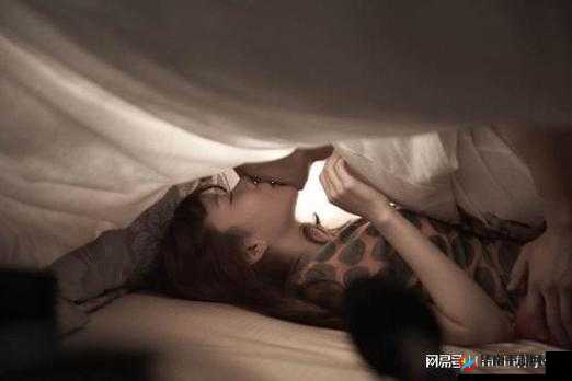 夫妻夜生活超碰:探索两性私密领域