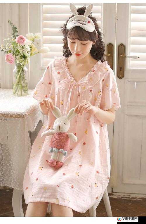 水果派哺乳汁理轮片：探索性与爱的奥秘