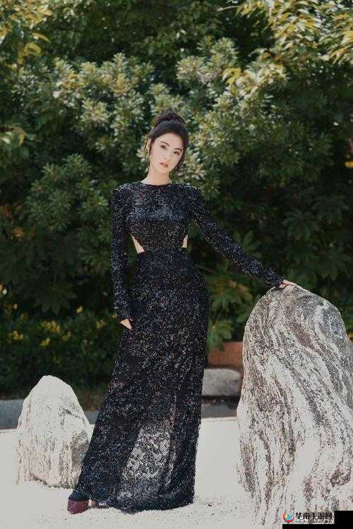 张柏芝优雅黑天鹅大片:美到窒息