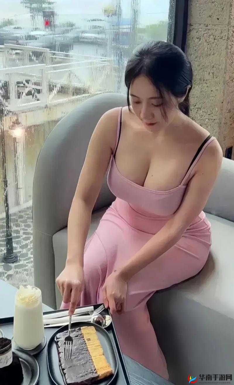 ：岳妇伦丰满 6XX：超越想象的丰满之美