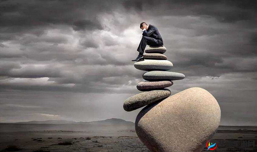 被夹在中间的磨心的艰难处境