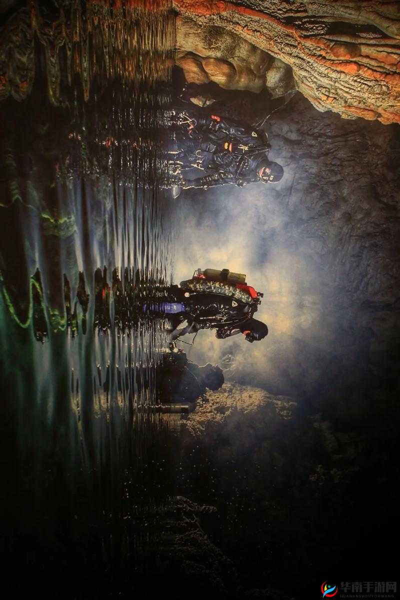 抬头看镜子里的结合处：探索未知的影像