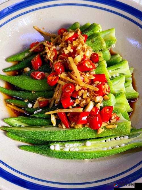 丝瓜和绿巨人蕾丝秋葵的功效:食用可降血脂、降血压、美容养颜、延缓衰老