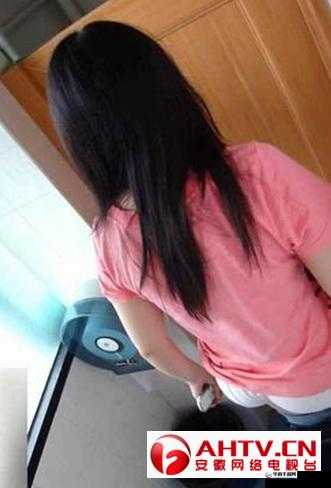 厕所偷拍事件：女厕内的秘密被发现