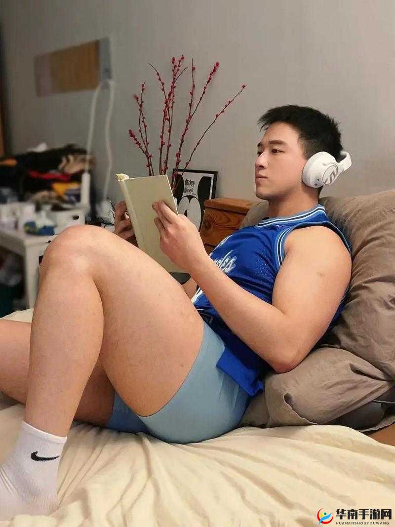 体育生互吃：别样的青春挑战与抉择