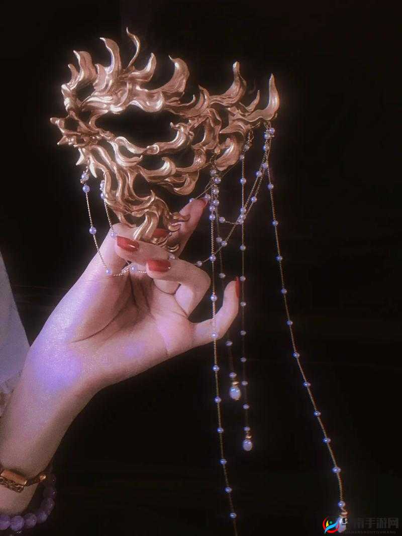 选了戴蝴蝶面具的妈妈作者是谁：一部引人深思的作品