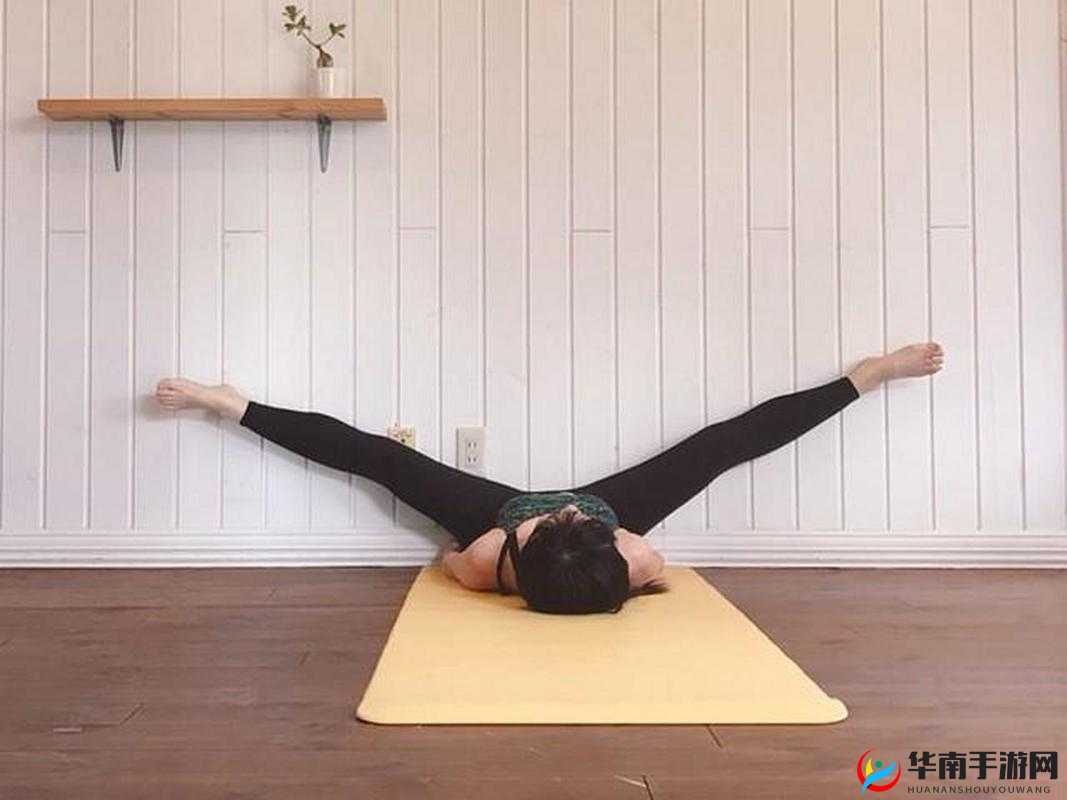 贴墙躺在床上双腿叉开能减肥吗：真相揭秘