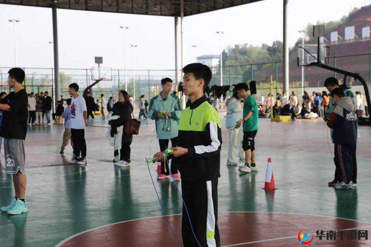 超级混乱校园运动会有弹窗：别样精彩