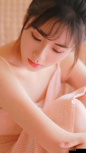 极品粉嫩小泬白浆 20pA 片：清纯少女的私密诱惑