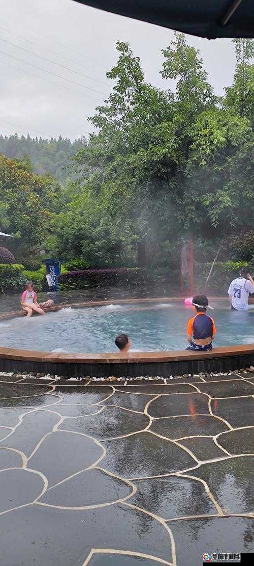 泡温泉时空猎人的别样体验