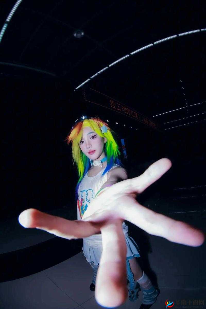 公车艳遇HD高清播放：一段独特的视觉体验