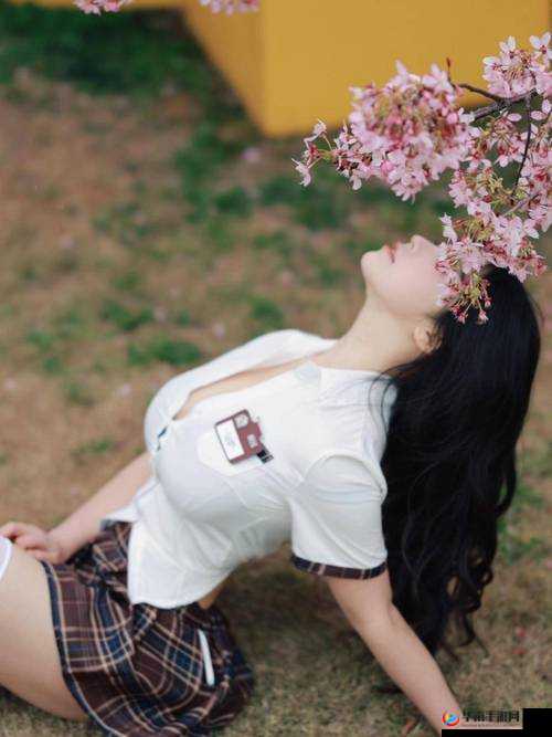 粉粉嫩嫩的虎白女张筱雨:可爱与性感的完美结合