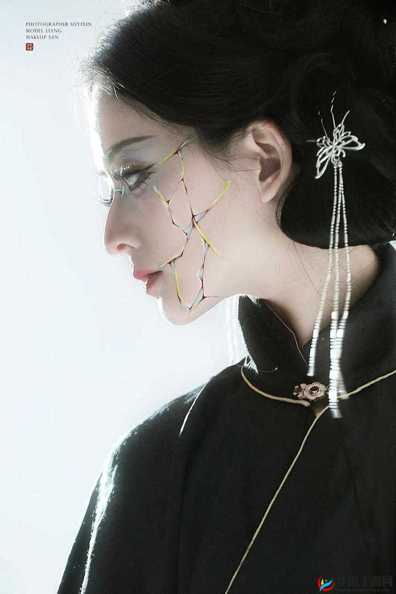 少女摘花意外落红:震惊