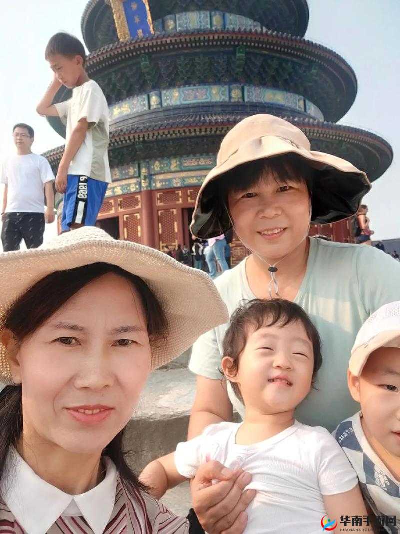 我和小䧅在公交车上公交：一段特别的经历