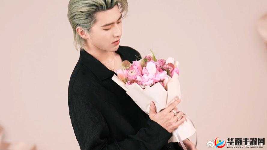 男人的坤坤穿进女人的甜甜圈，尴尬又羞涩