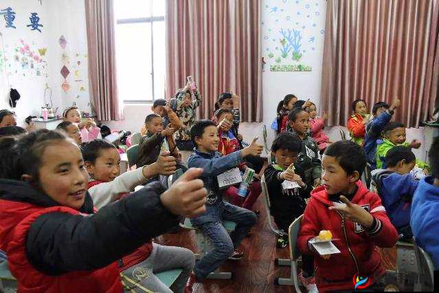 快播艳母：引发争议的特殊存在