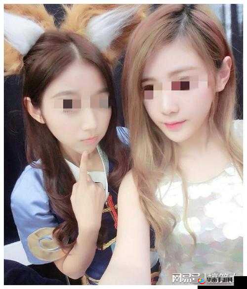 双飞两女助其泻火