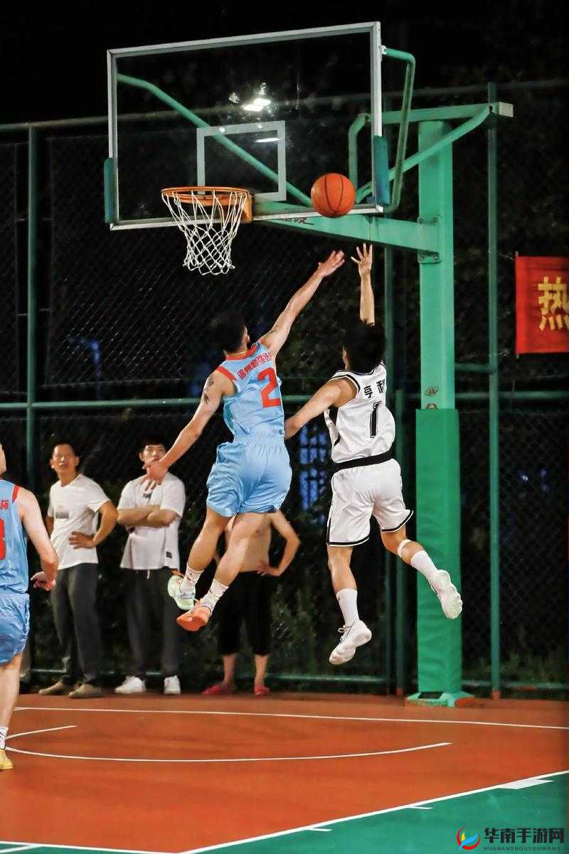 体育生：激情碰撞，汗水交融