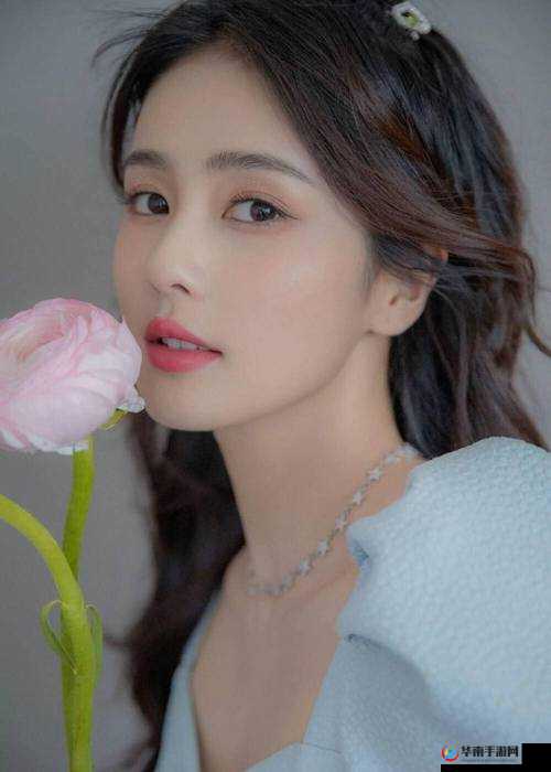 久久久久久精品国产亚洲 OV 白鹿：亚洲女神的魅力之选